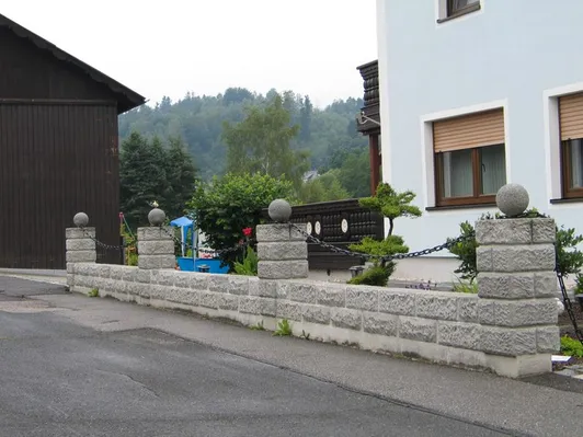 Gartenmauer
